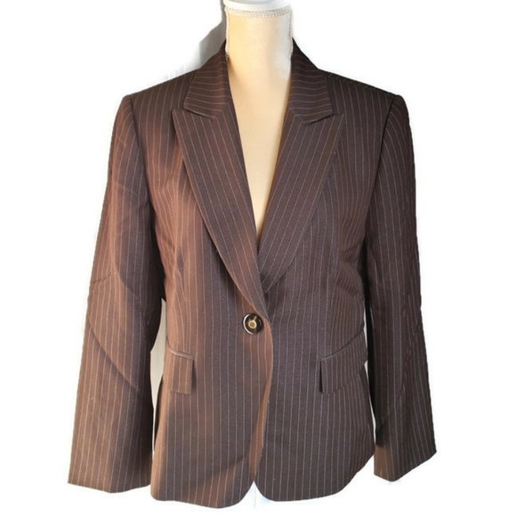 Tahari ASL 2PC Brown Pinstripe Blazer & Pants Suit - Picture 2 of 8